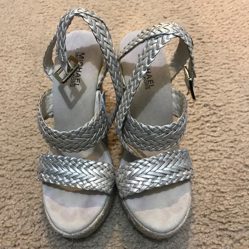 MK wedges